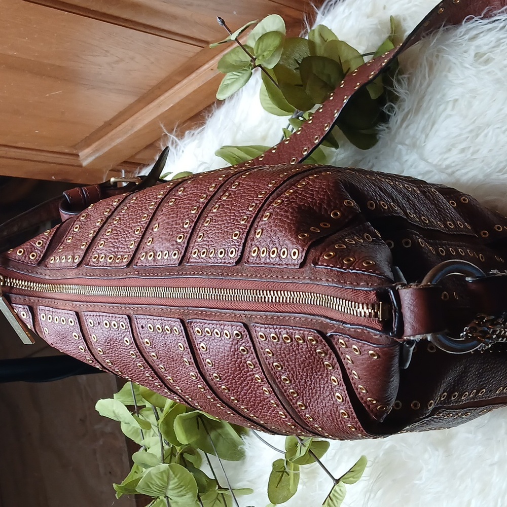 MICHAEL KORS CROSSBODY REDUCED FOR QUICK SALE - Picture 13 of 17